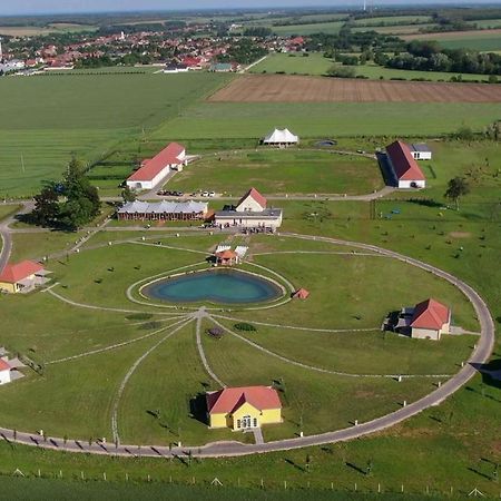Chalets Franciska Major, Pro Village Sopronkovesd Exteriér fotografie