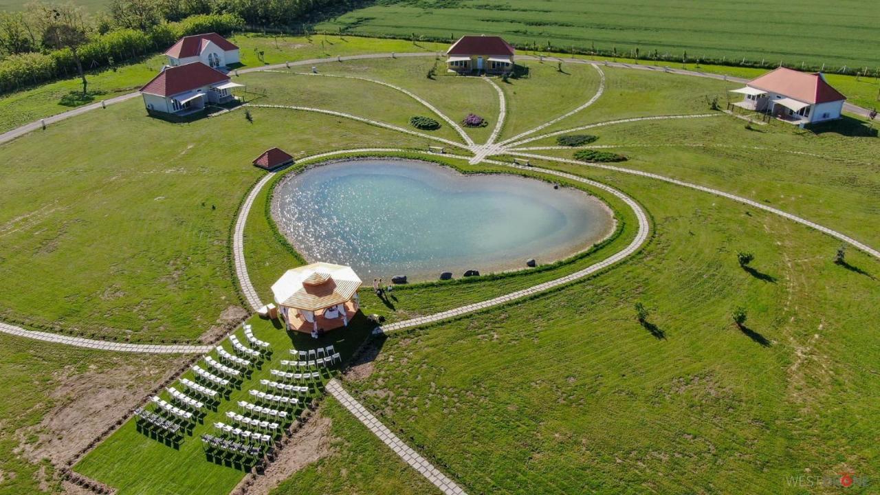 Chalets Franciska Major, Pro Village Sopronkovesd Exteriér fotografie